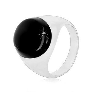 Strieborný prsteň 925 s čiernou oválnou glazúrou a lesklými ramenami - Veľkosť: 54 mm