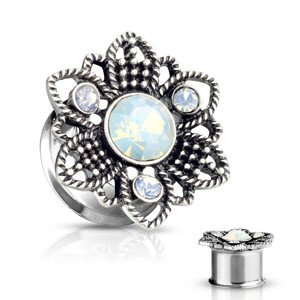 Oceľový plug do ucha - kvet ozdobený čiernou patinou, štyri syntetické opály - Hrúbka piercingu: 6 mm