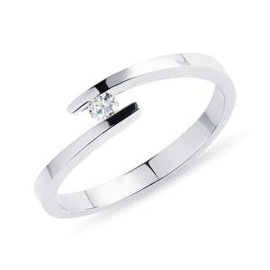 Minimalistický zásnubný prsteň s diamantom KLENOTA
