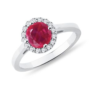 Zlatý prsteň s rubínom a diamantmi KLENOTA