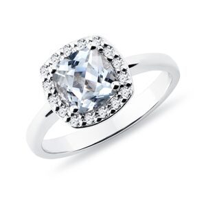 Zásnubný prsteň s akvamarínom a diamantmi KLENOTA