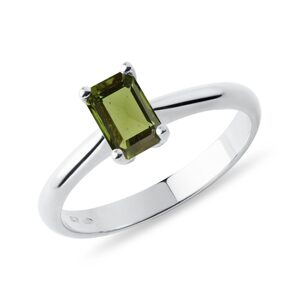Prsteň z bieleho zlata s vltavínom vo výbruse emerald KLENOTA