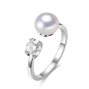 Olivie Strieborný prsteň perla BUTTON 7608 Ag 925; ≤1,8 g.